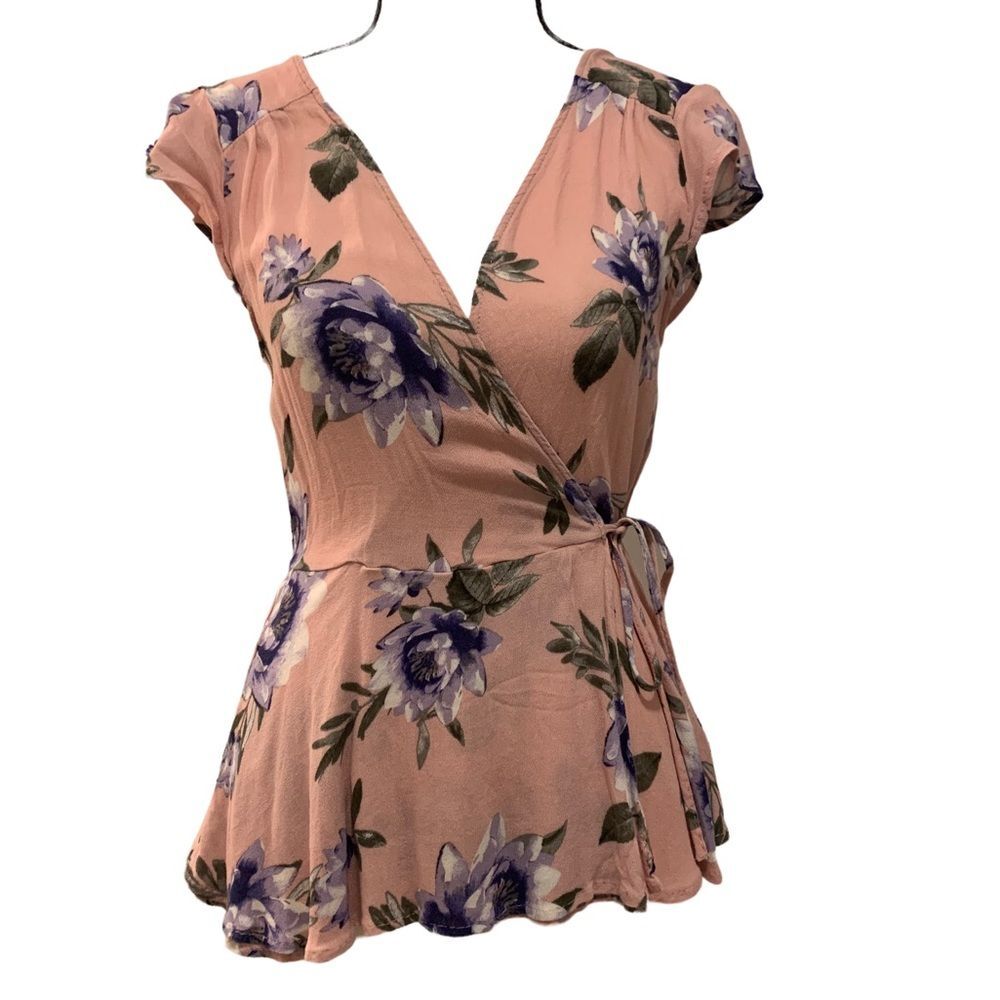Blue Rain by Francesca’s collection | pink floral wrap top